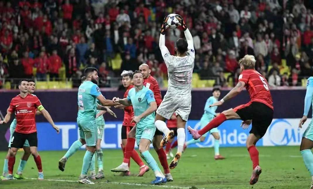 中超清晨走向成谜，丹佛掘金扳平良机，更衣室稳定，资深球员宣示担当的简单介绍