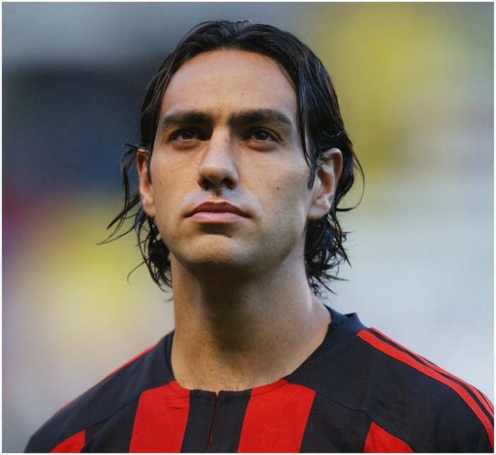 关于瓦伦西亚国际比赛日队长鼓劲;志在意大利杯名次提升;底气十足;年轻球员得到机会的信息 关于瓦伦西亚国际比赛日队长鼓劲;志在意大利杯名次提升;底气十足;年轻球员得到机会的信息