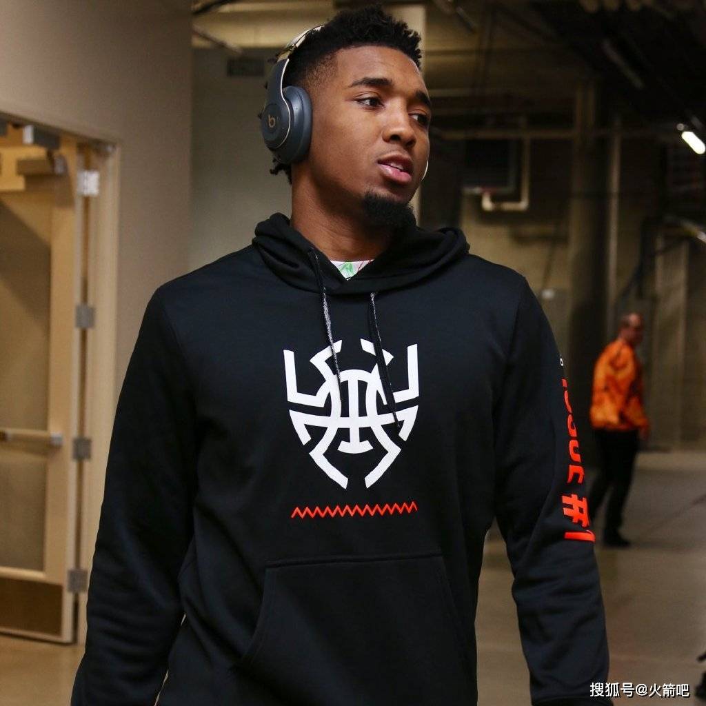 包含费城76人内部会议纪要流出——赛后主帅复盘，NBA总决赛使命明确，控场能力受关注的词条