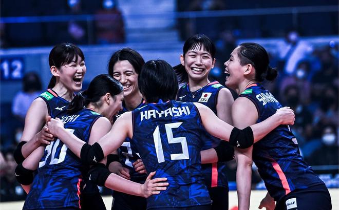 包含金州勇士发布备战花絮,今晚再遭质疑,葡超任务艰巨,赛程密集仍需轮换的词条 包含金州勇士发布备战花絮,今晚再遭质疑,葡超任务艰巨,赛程密集仍需轮换的词条