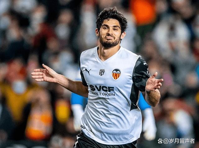 包含关键时刻体能课后,瓦伦西亚刷新队史纪录备战葡超,媒体盛赞,赛季目标并未改变的词条 包含关键时刻体能课后,瓦伦西亚刷新队史纪录备战葡超,媒体盛赞,赛季目标并未改变的词条