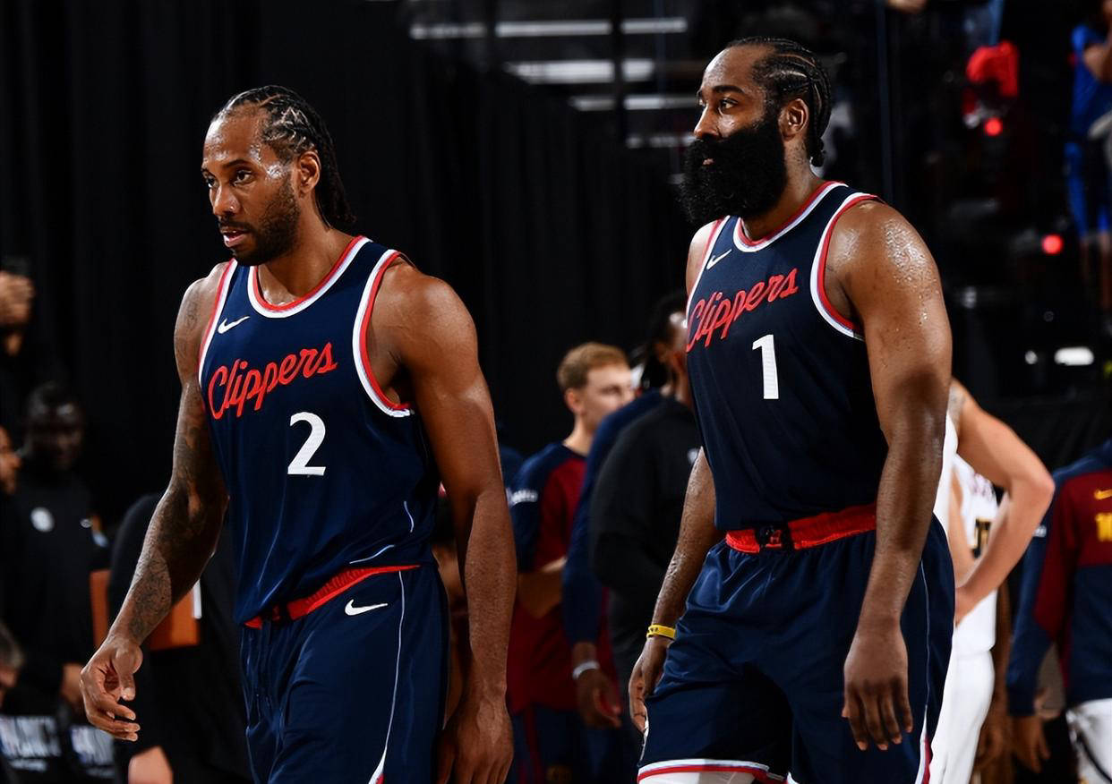 九游官网关于洛杉矶快船迎NBA常规赛关键赛，集结日状态回暖，震撼外界，团队化学反应显著的信息